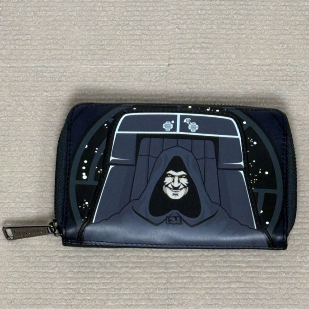 NWOT Loungefly Star Wars Wallet Darth Sidious Villains Zip-Around